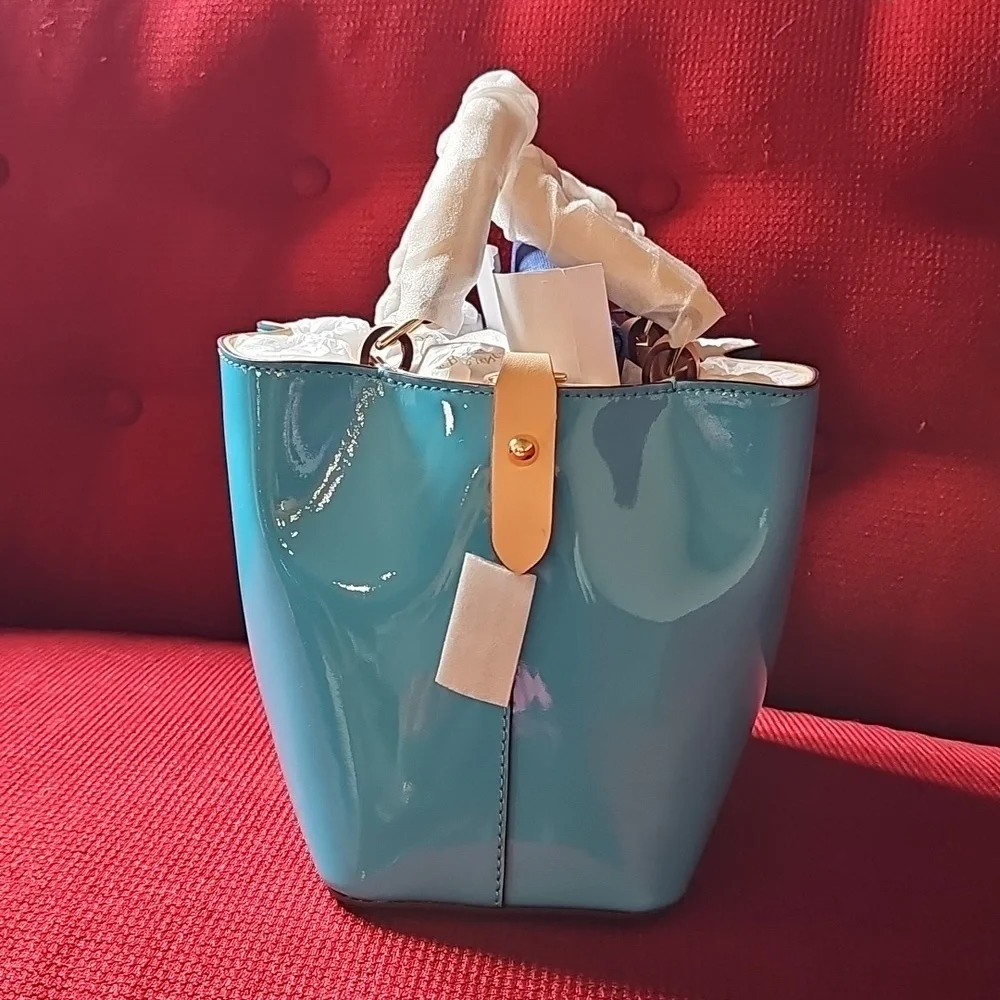 NWT Dooney & Bourke Patent Mini Barlow-Sky 🩵 - Picture 5 of 10